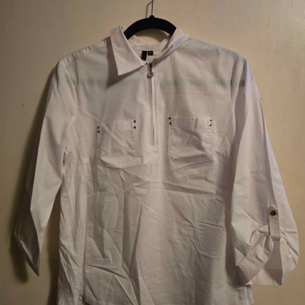 White Quarter-Zip Shirt with Buttoned Sleeves